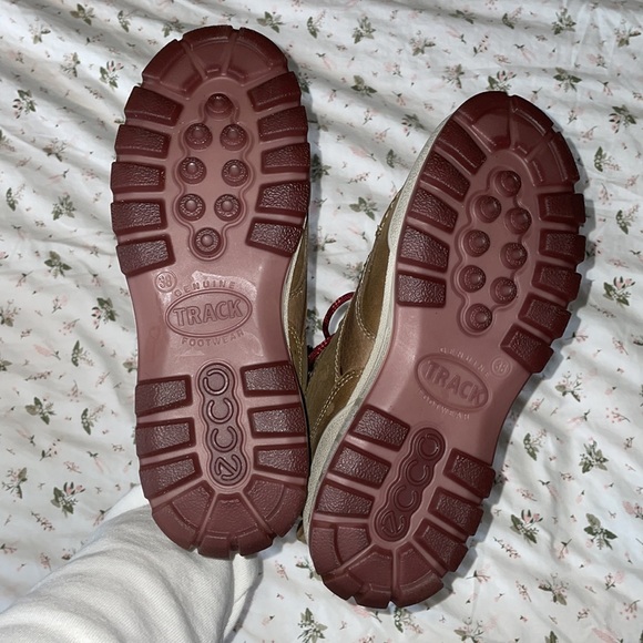 NWT ECCO Gore-tex hiking boots - Picture 4 of 4